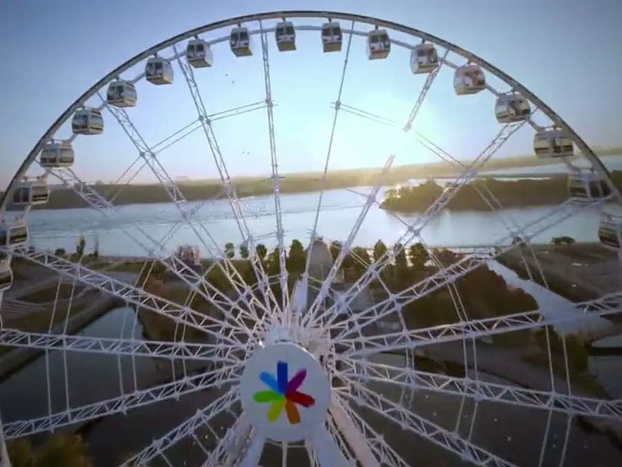 La Grande Roue de Montréal la nuit